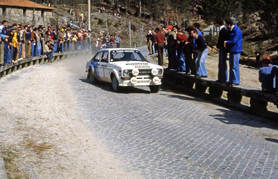  Ford Escort 1975 года  (фото 7 из 8)